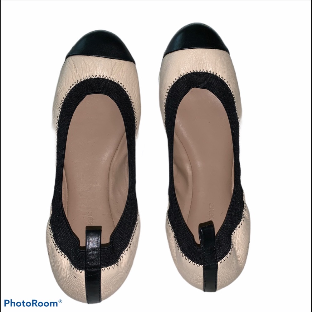 Banana Republic ballet flats